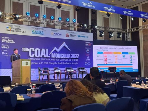 Халаасаа тэмтэрхэд хүргэсэн хар алтны экспорт сэргэлээ